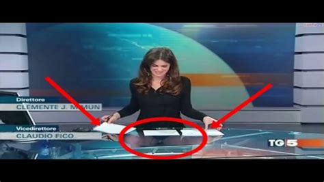 costanza calabrese desk|Costanza Calabrese Italian Tv Presenter Flashes Audience